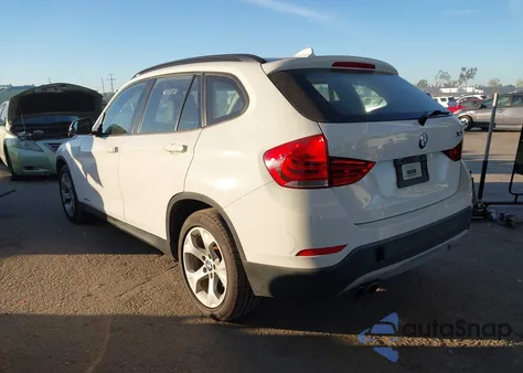 2015 BMW X1 Sdrive28I z USA, uszkodzony, nr VIN WBAVM1C52FV498119